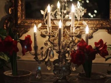 How-to-Make-Your-Home-Warm-&-Welcoming-for-the-Holidays