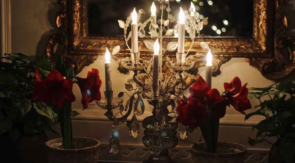 How-to-Make-Your-Home-Warm-&-Welcoming-for-the-Holidays