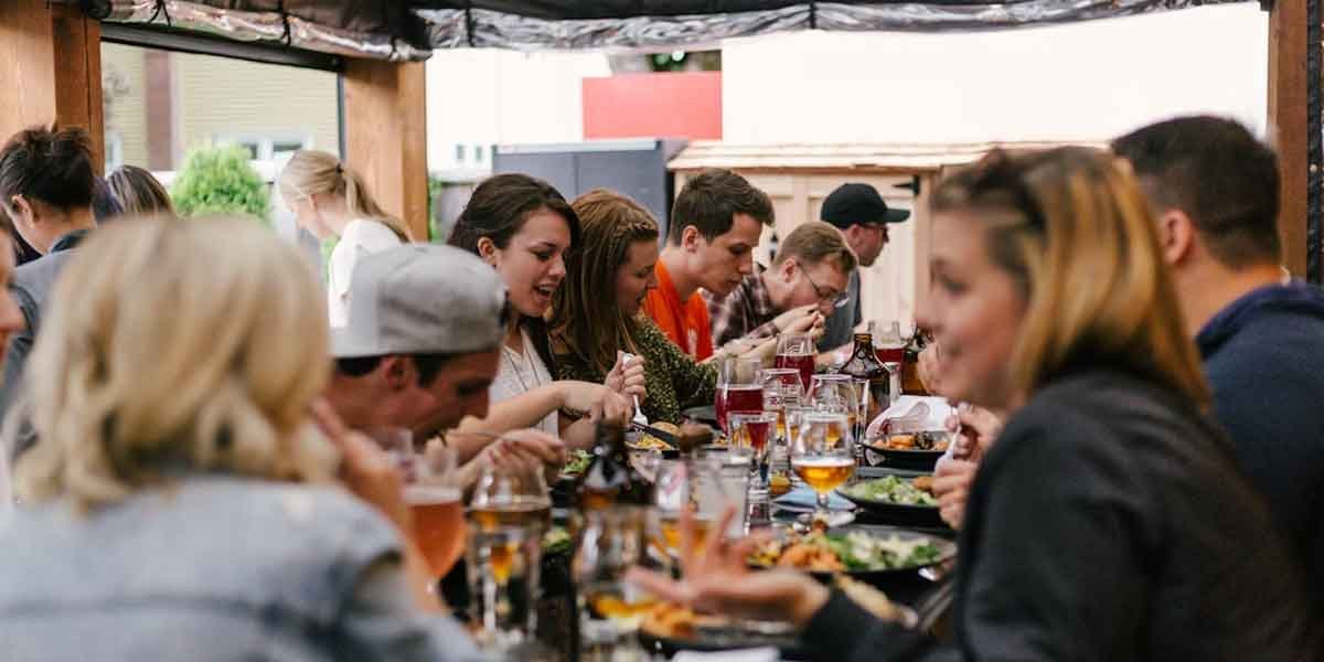 How-Group-Events-Become-More-Memorable-with-Luxury-Options