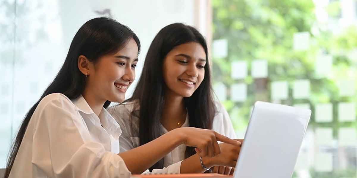 How Life Coaching Helps Young Adults Navigate Career Confusion