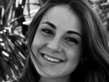 How a Great Smile Boosts Teen Confidence and Social Life