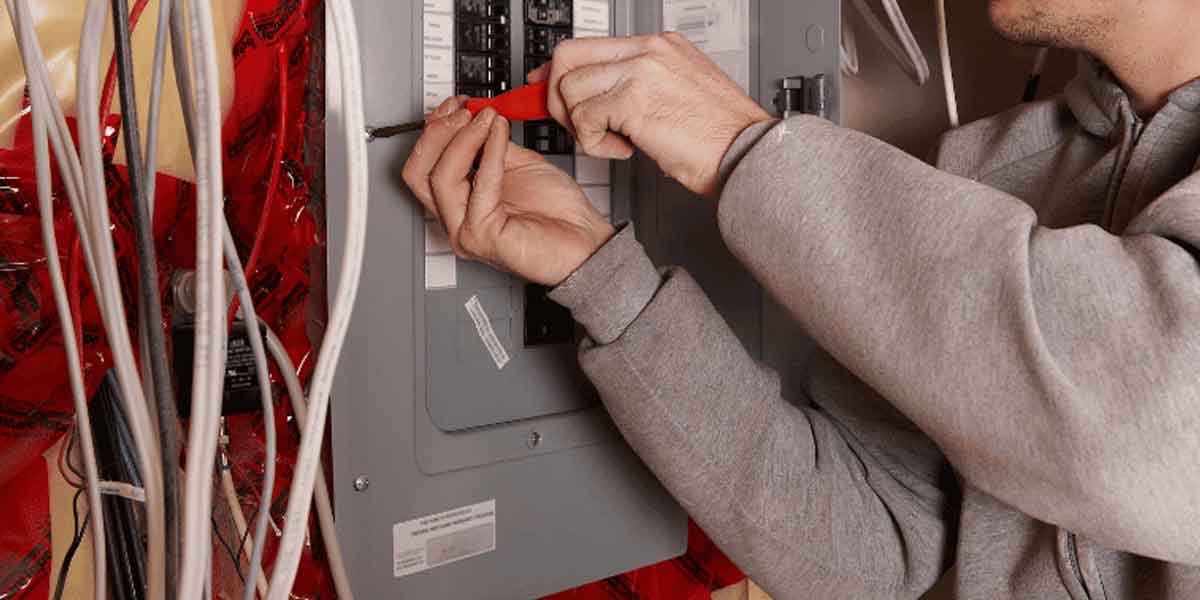 Signs Your Home Needs an Electrical Upgrade (Especially in Older Lincolnshire Homes)