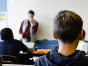 Establishing-a-Foundation-for-Young-Leaders