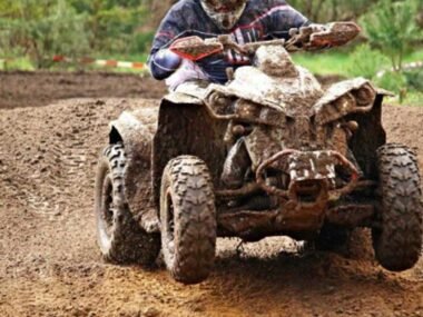 High-Foam-Cleaners-for-Tough-Road-Grime