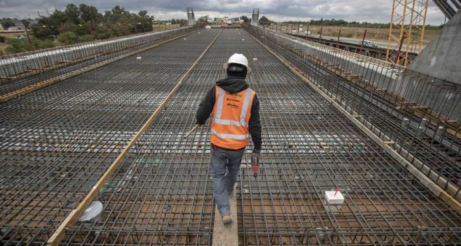 Working With a Local Hand Rail Contractor in Los Angeles