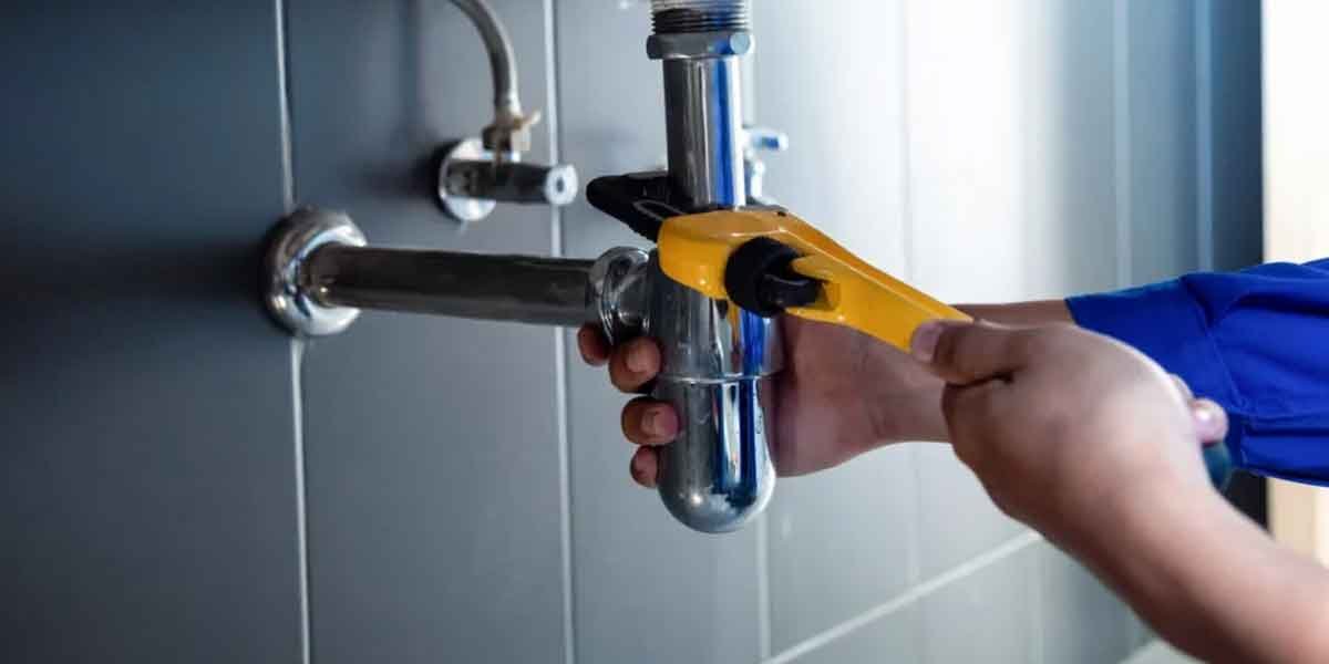 Cold-Weather-Heating-and-Plumbing-Fixes-That-Prevent-Emergency-Calls