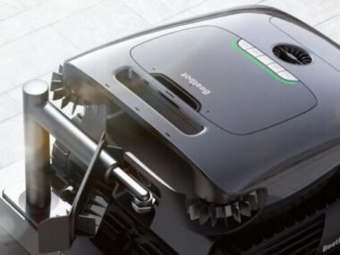 when-your-pool-stops-feeling-like-part-of-the-spac-1