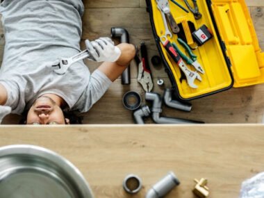 How Hiring Local Plumbers Transforms Emergency Repairs