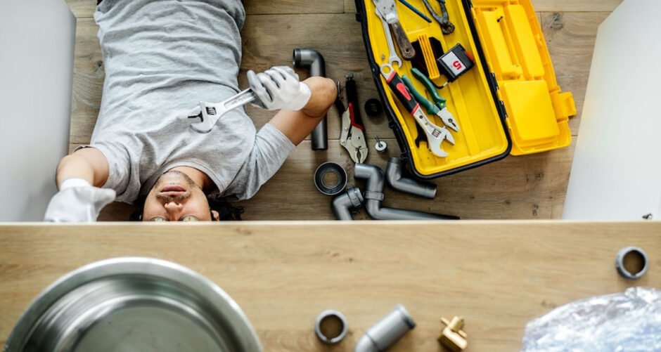 How Hiring Local Plumbers Transforms Emergency Repairs